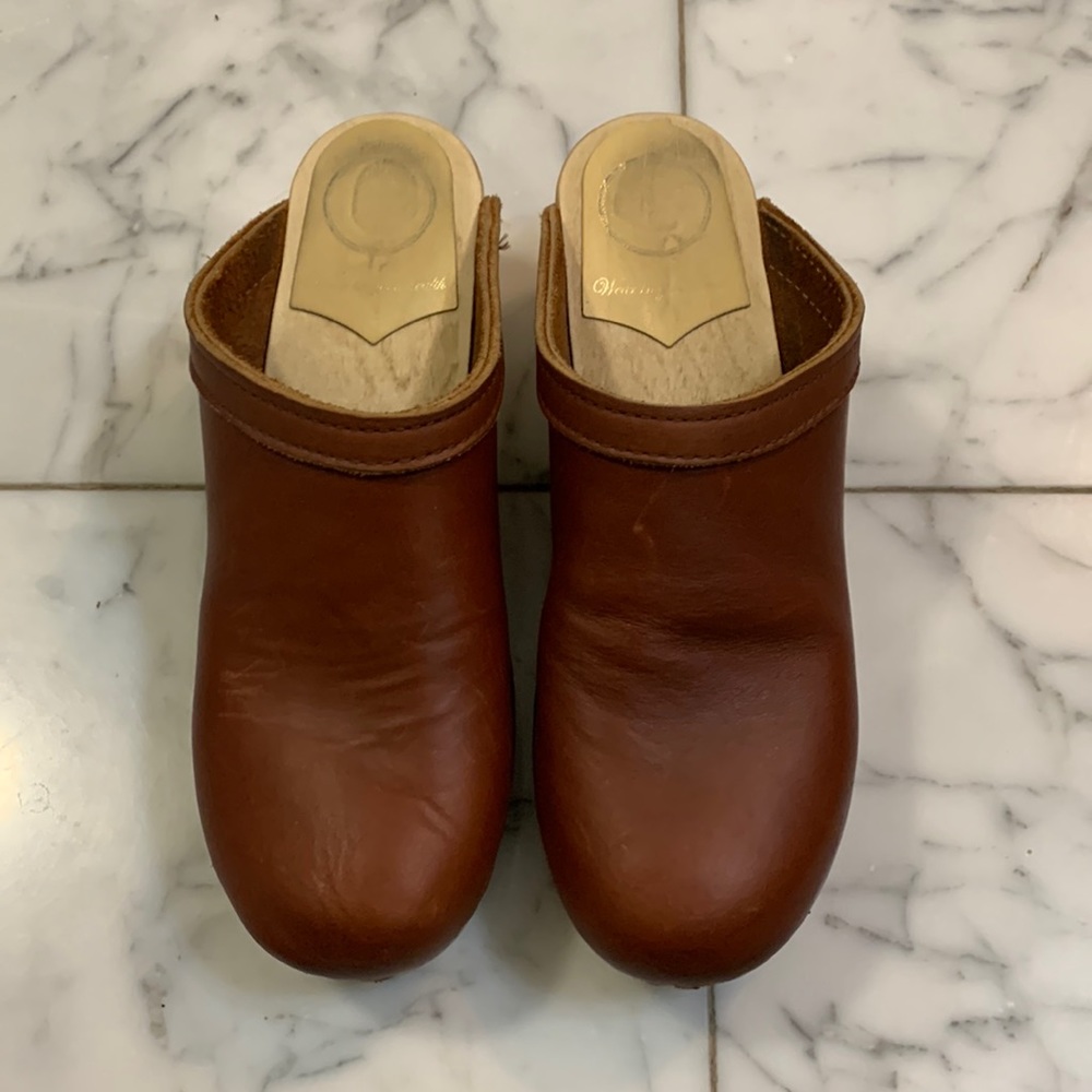 No. 6 Old School Clogs, Mid Heel in Tobacco